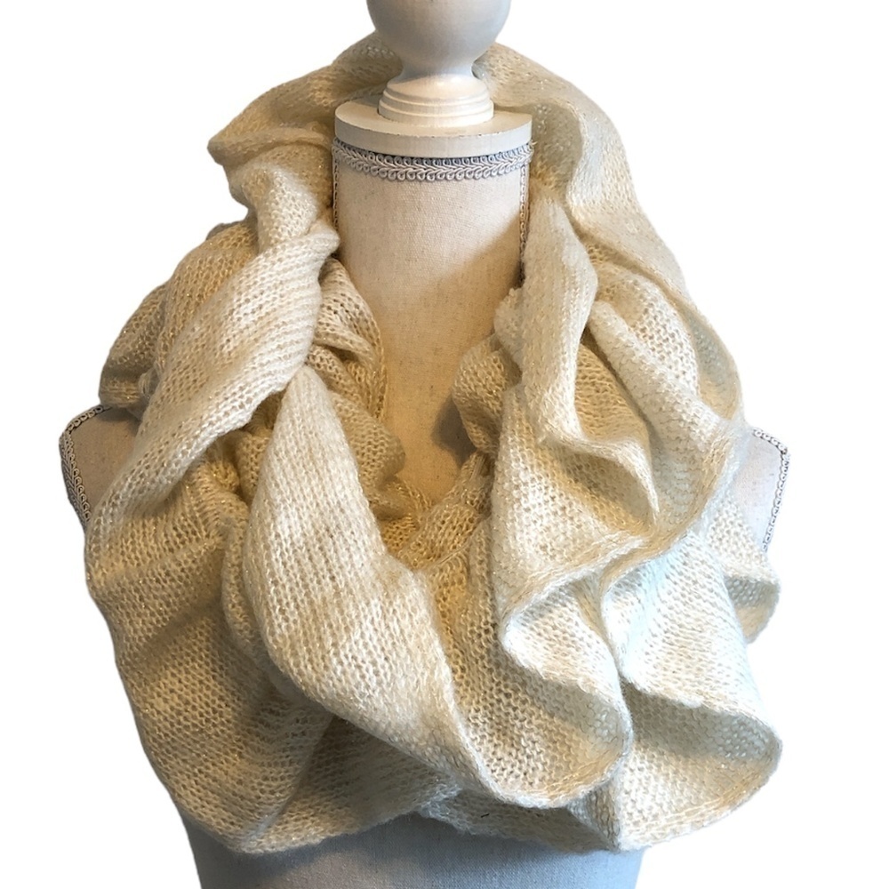Calvin Klein scarf ruffled infinity loop airy open-knit stretch metallic gold - Picture 2 of 14